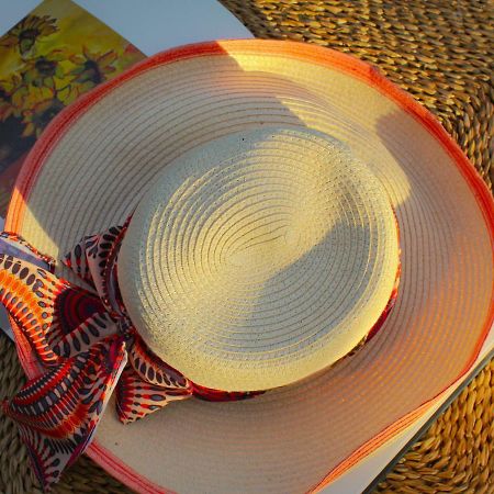 Alluring Self Catering 2 Bedroom Villa At Bokmakierie Villas ウィントフーク エクステリア 写真